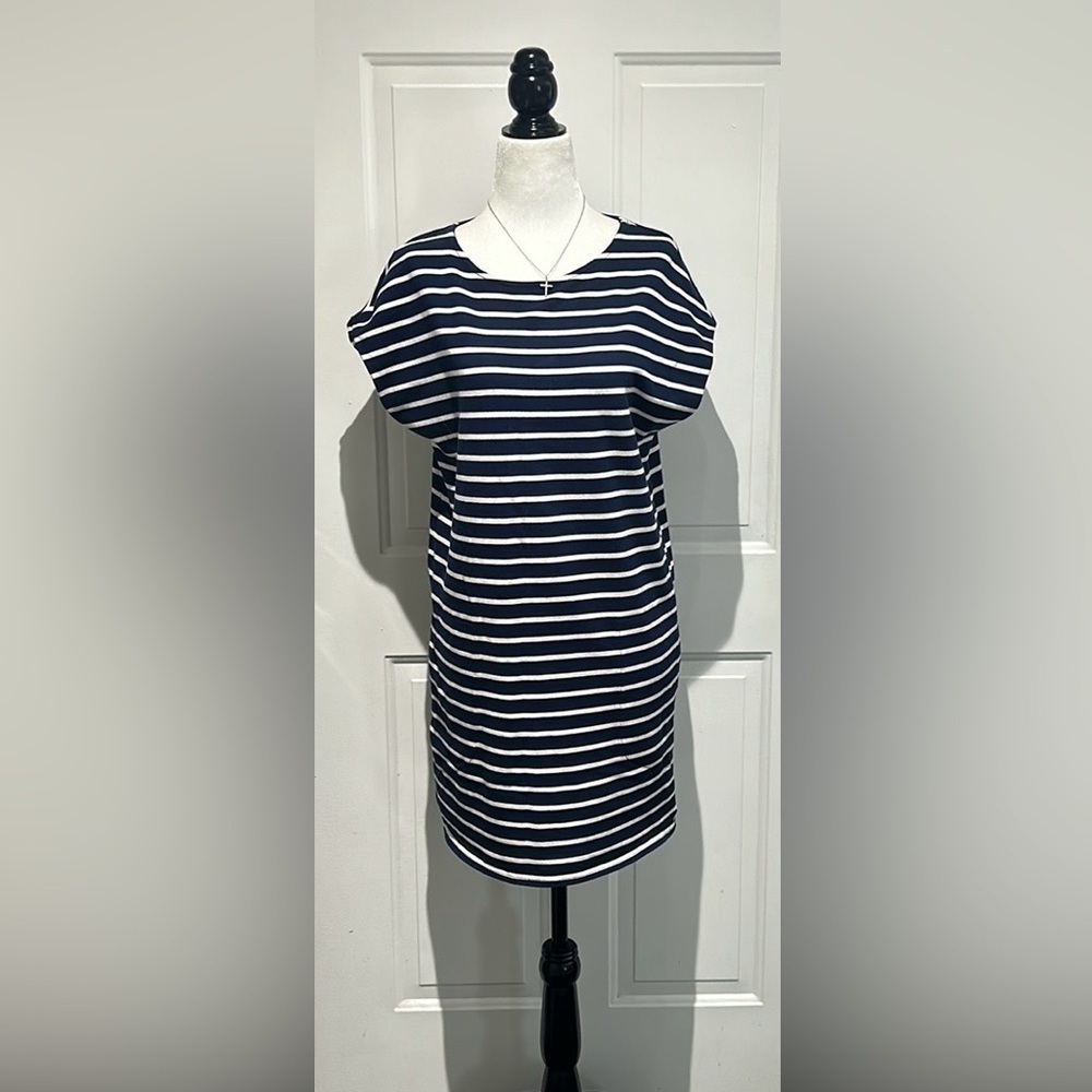 Aritzia community navy stripped oversized dress with pockets size XXs - Picture 2 of 4